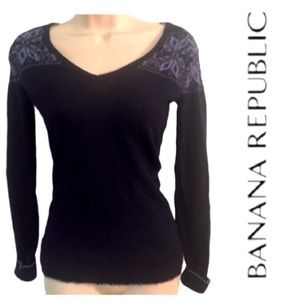 Banana Republic wool and cashmere blend blue v neck sweater size extra small